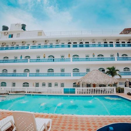 Kevin'S Tolu By Bernalo Hotels エクステリア 写真