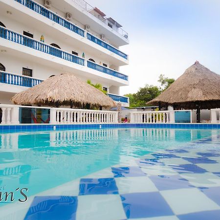 Kevin'S Tolu By Bernalo Hotels エクステリア 写真